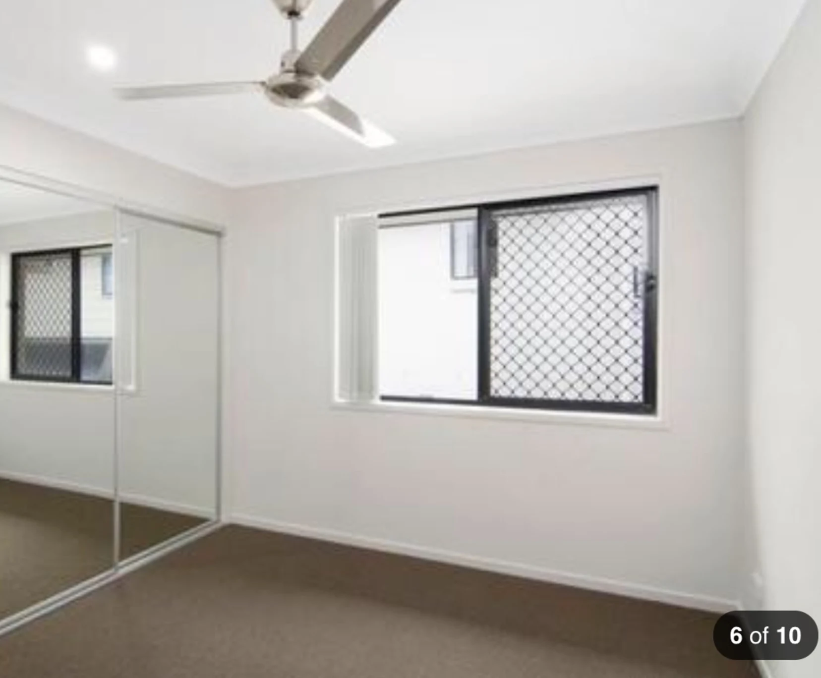 Private room with shared bathroom - student accommodation in Australia