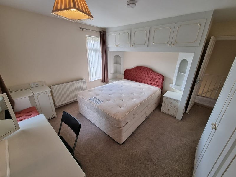 single - student accommodation in United Kingdom