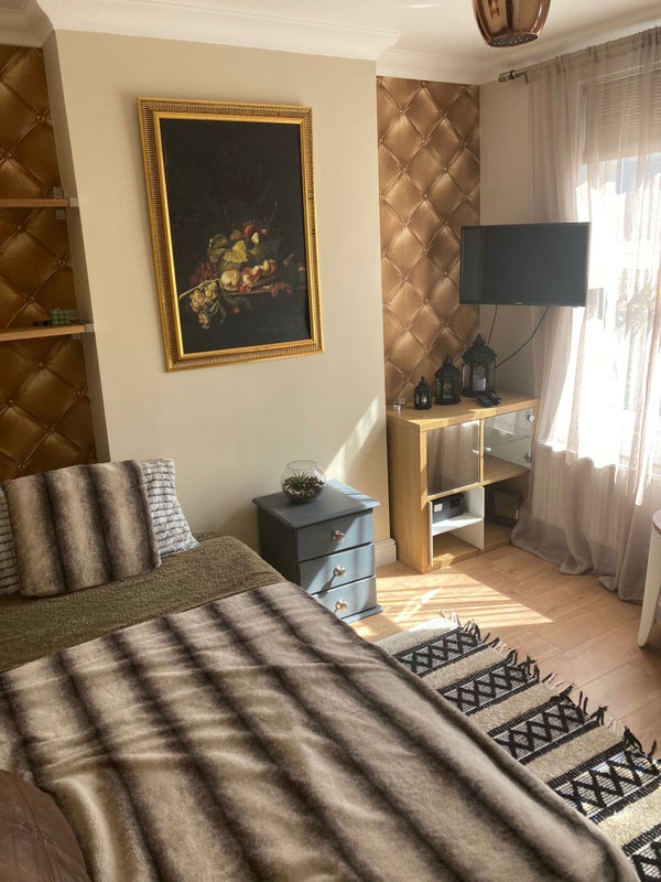 single - student accommodation in United Kingdom