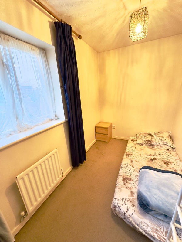 single - student accommodation in United Kingdom